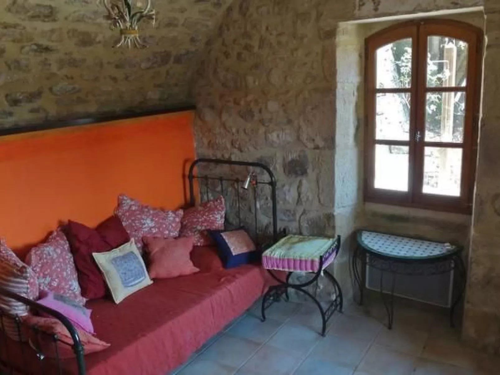 Reclusion in Style-Binnen