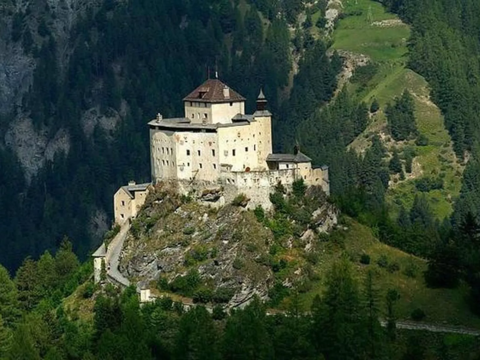 Chesa Schech-Image-tags.info