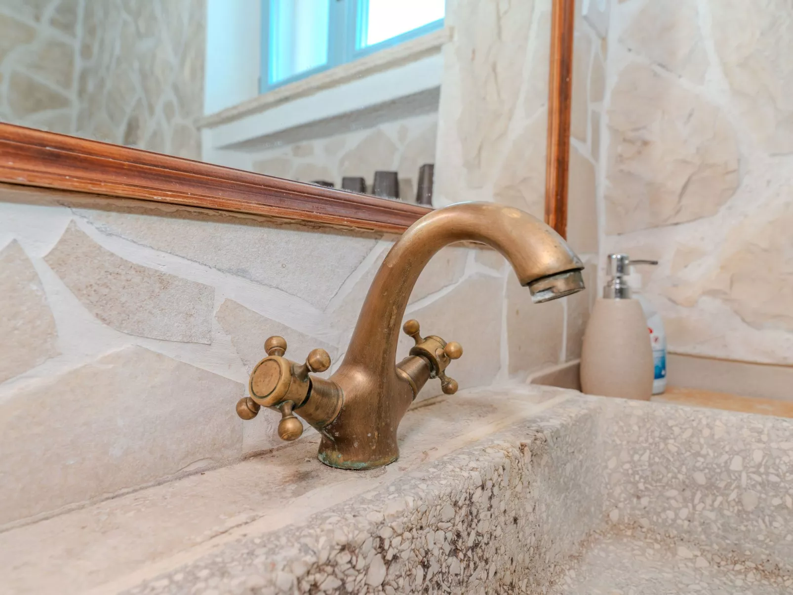 Heritage Stone House -T.A Leut Agency-Image-tags.info