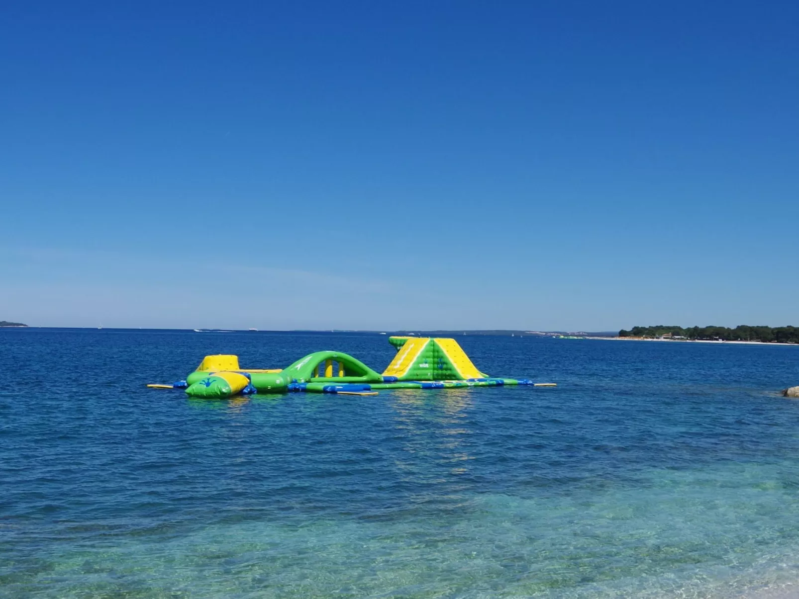 Deh 7, Dorf Štinjan-Buiten