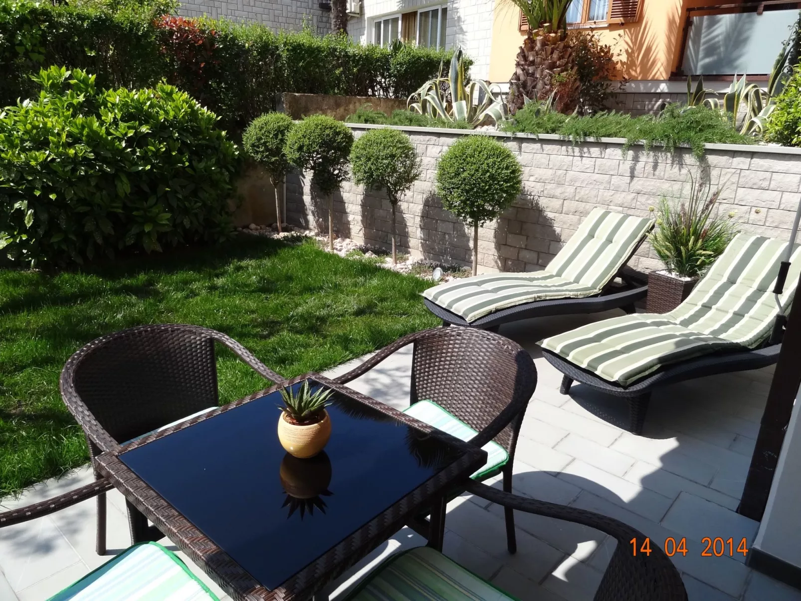 Appartement Silvia mit Terrasse und Meerblick-Buiten