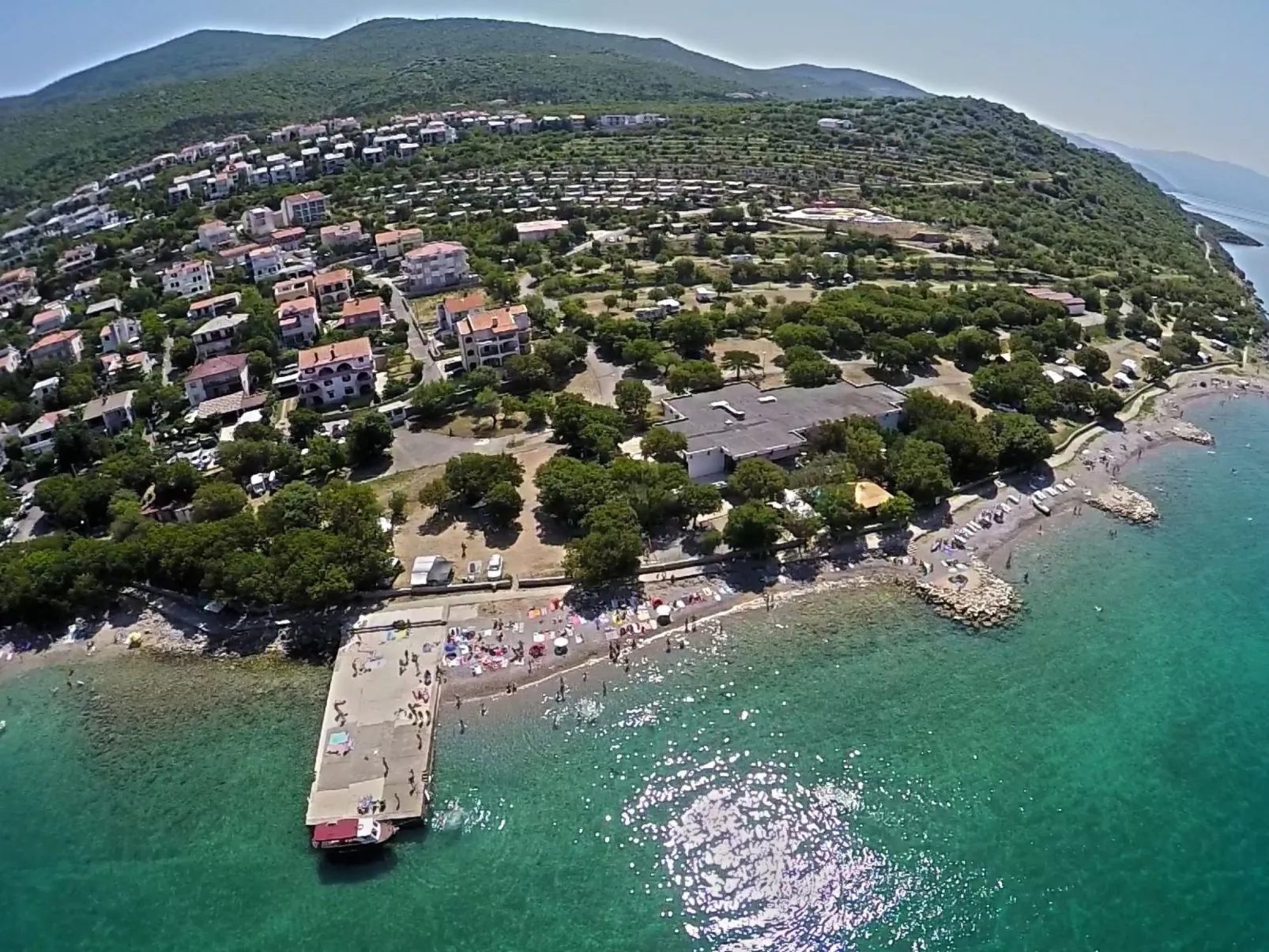 Mobilheim mit gemeinschaftlichem Pool-Buiten