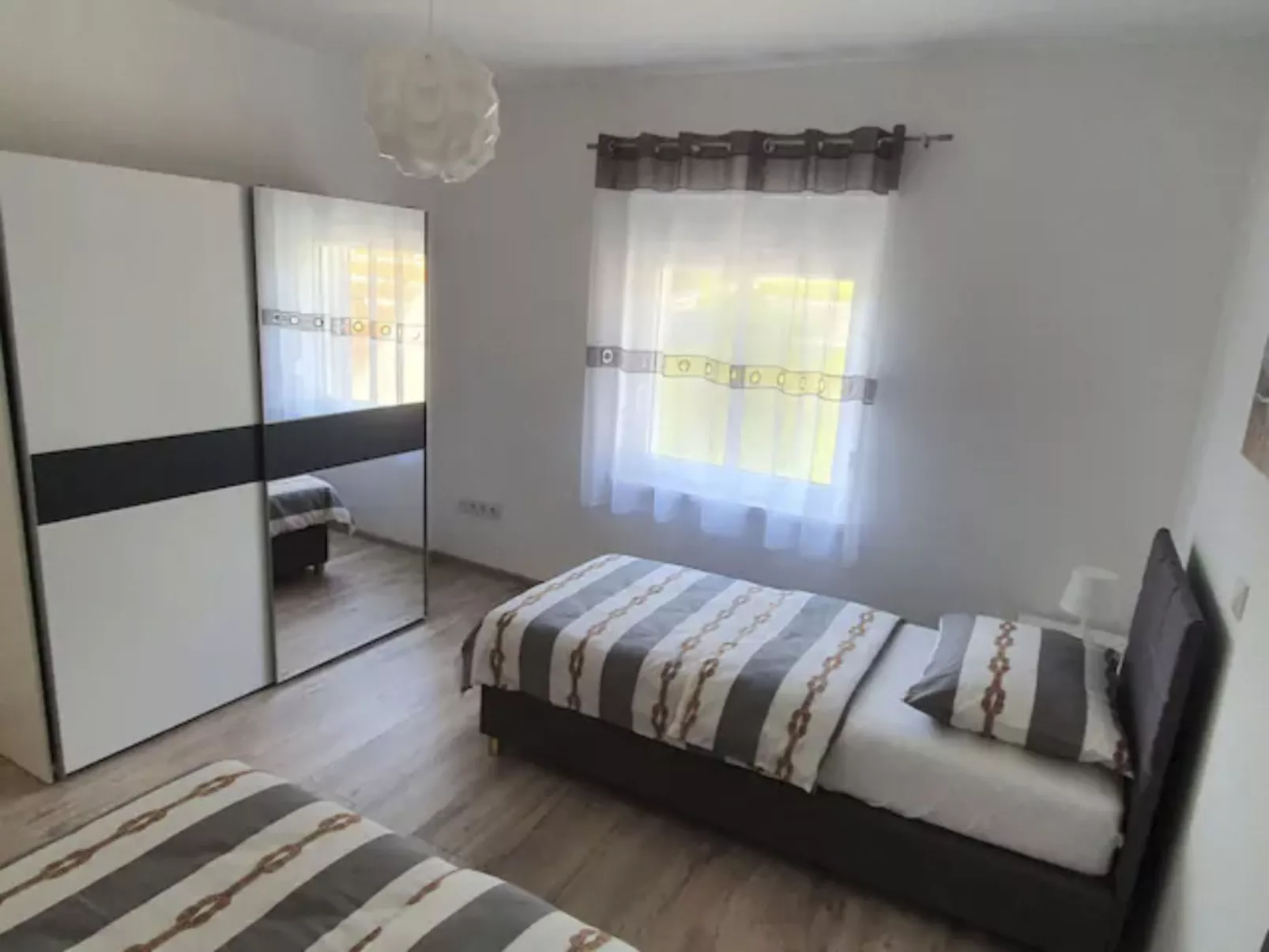 Für 8 Personen ca. 120 m&sup2; in Dubrava, Dalmatien (Gespanschaft Split-Dalmat-Binnen