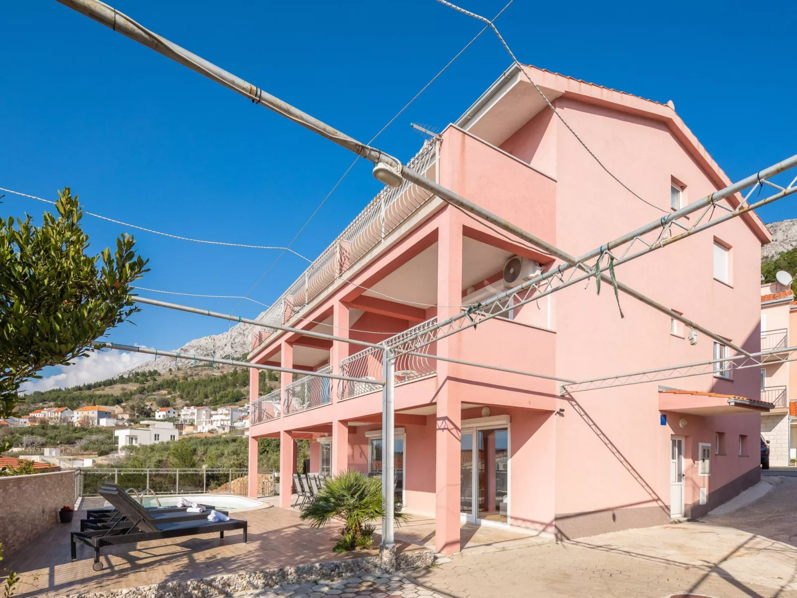 Für 12 Personen in Stanići, Dalmatien (Mitteldalmatien)-Buiten