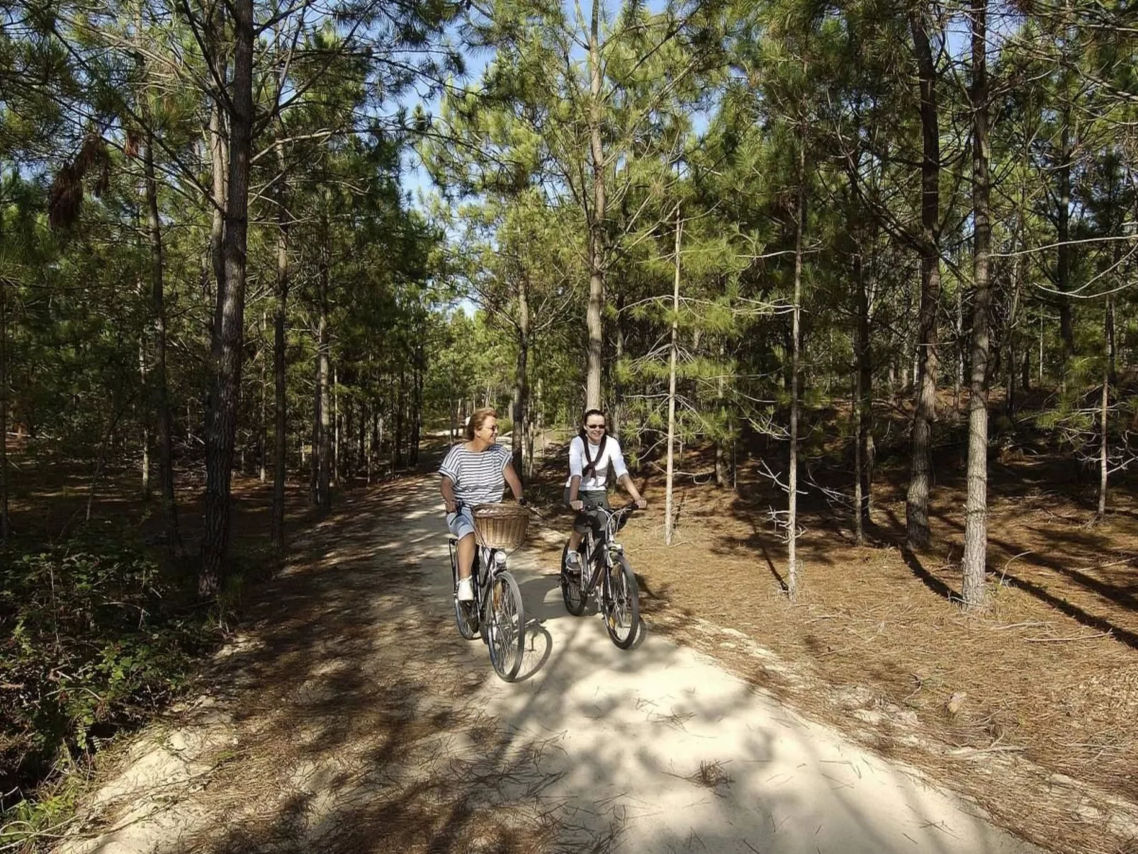 APPARTEMENT GRAND BALCON FACE MER WIFI GRATUIT-Buiten