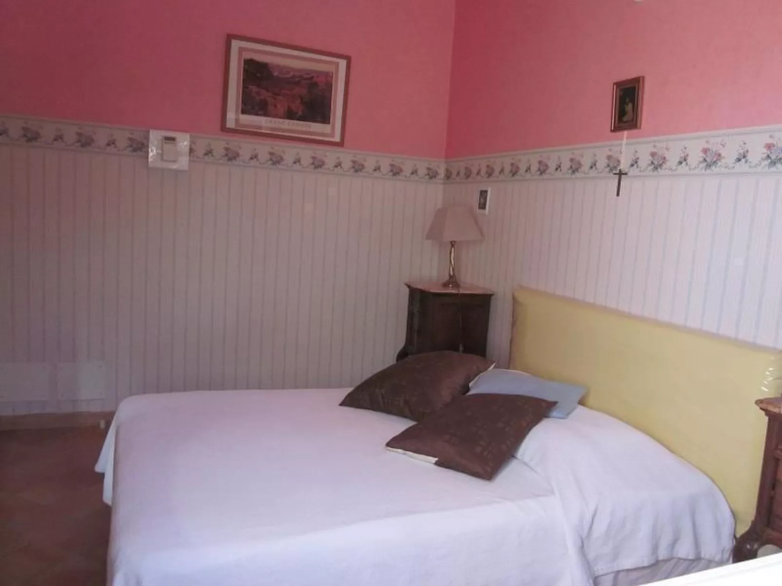 Ruhige Villa mit Pool im Herzen der Weinberge-Binnen