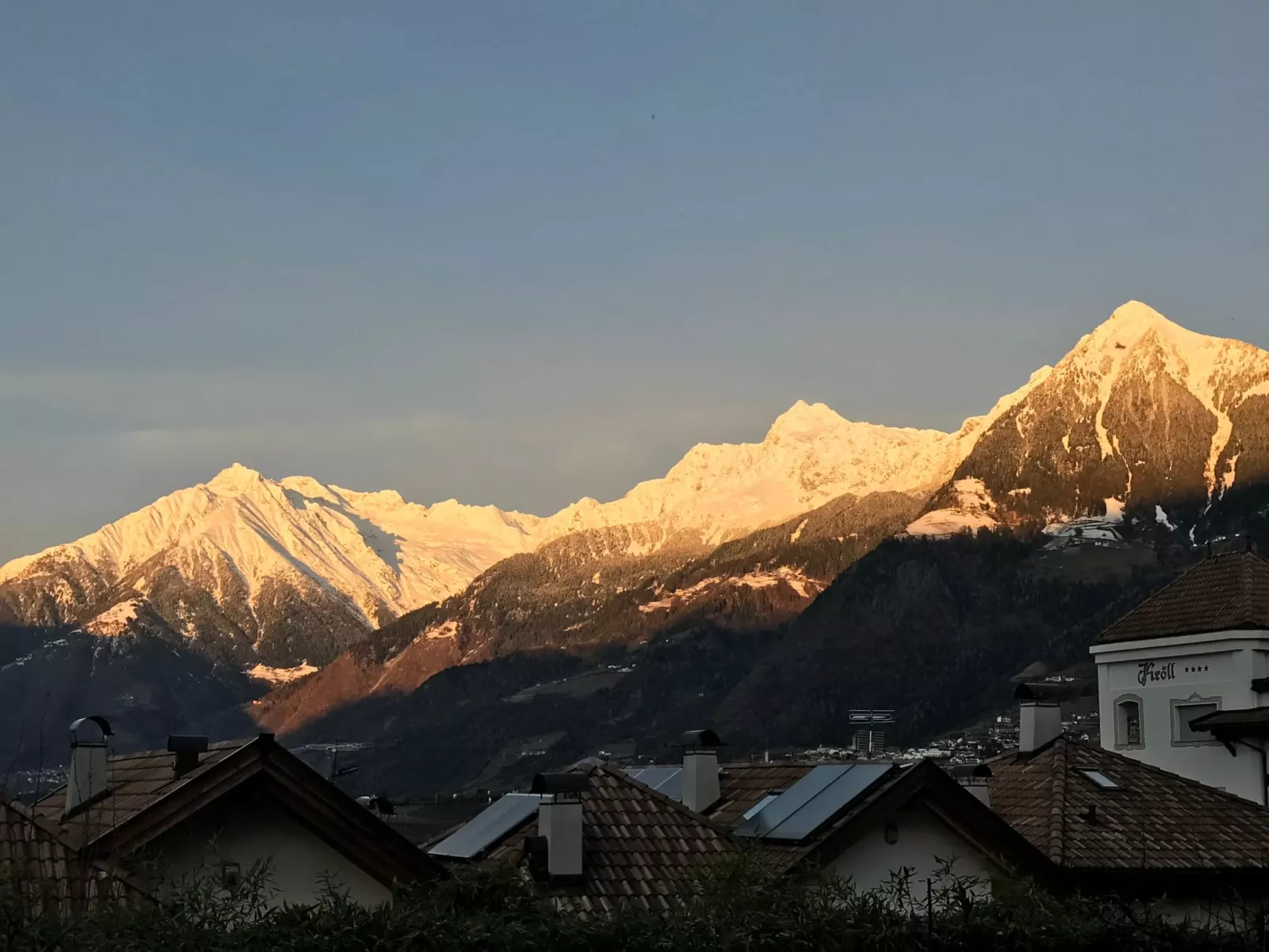 Appartement in Schenna mit Botanischem Garten-Buiten