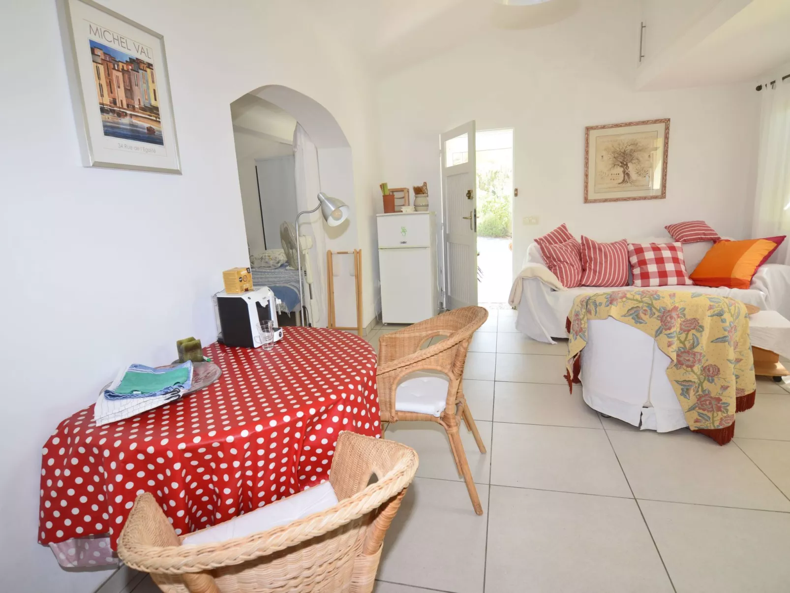 Die kleine Zikade-Binnen