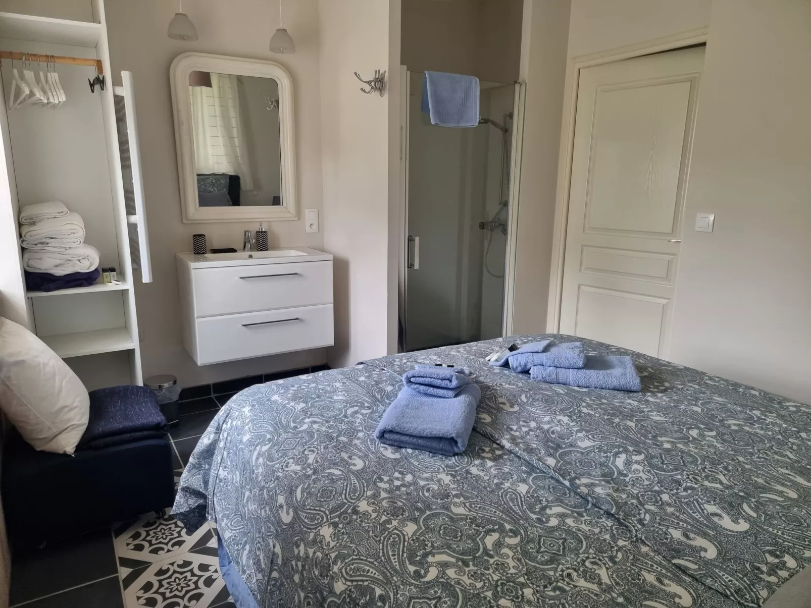 Villa 'Grand Tauzia'-Image-tags.info