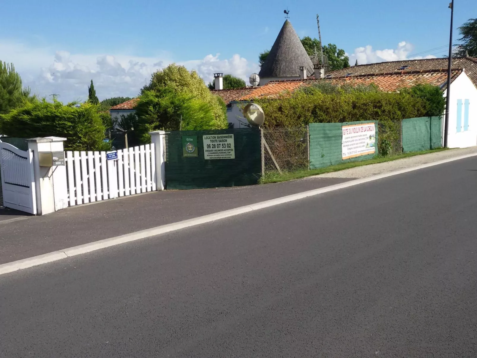 "Gite du Moulin de la Croix" (Ferienhaus der Kreuzmühle)-Buiten