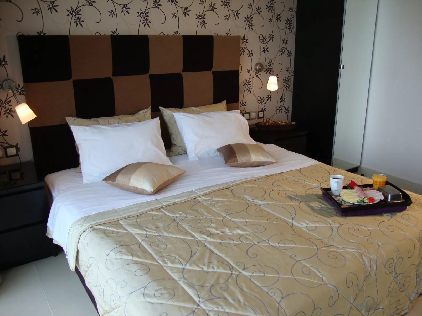 Ferienvilla mit Blick auf das Wasser-Binnen