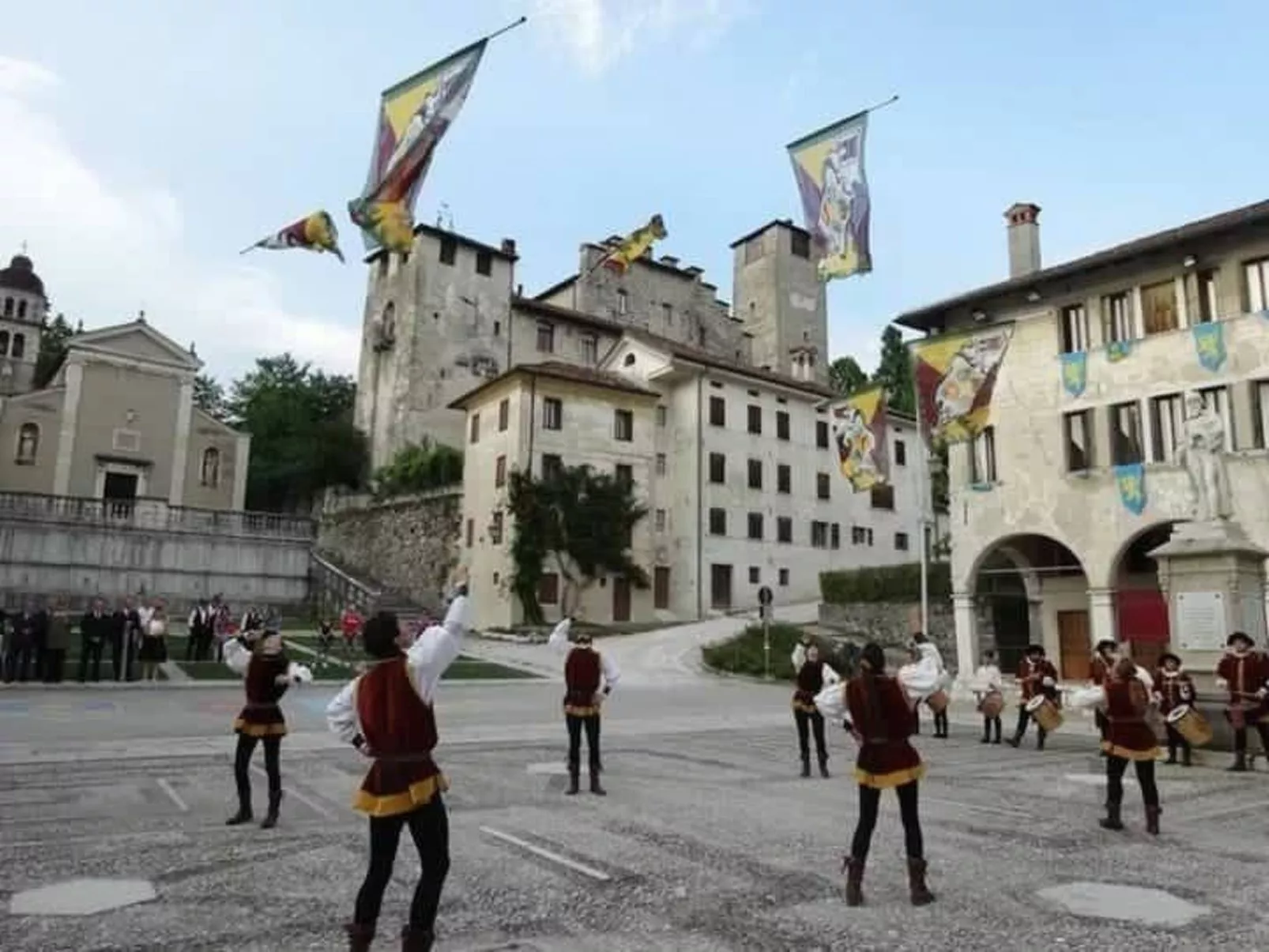Duck's Cottage für einen Dolomitenurlaub-Buiten