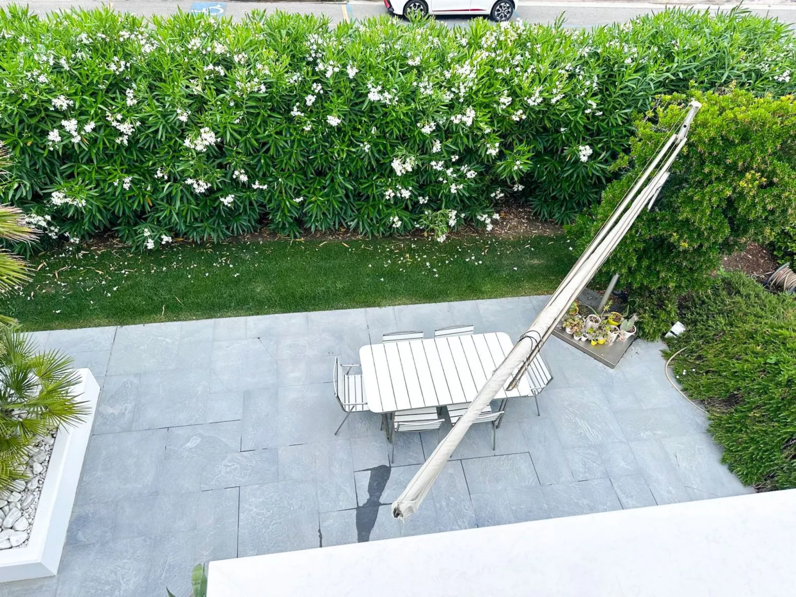 Elegante Villa am Strand, Jacuzzi und Garten-Buiten