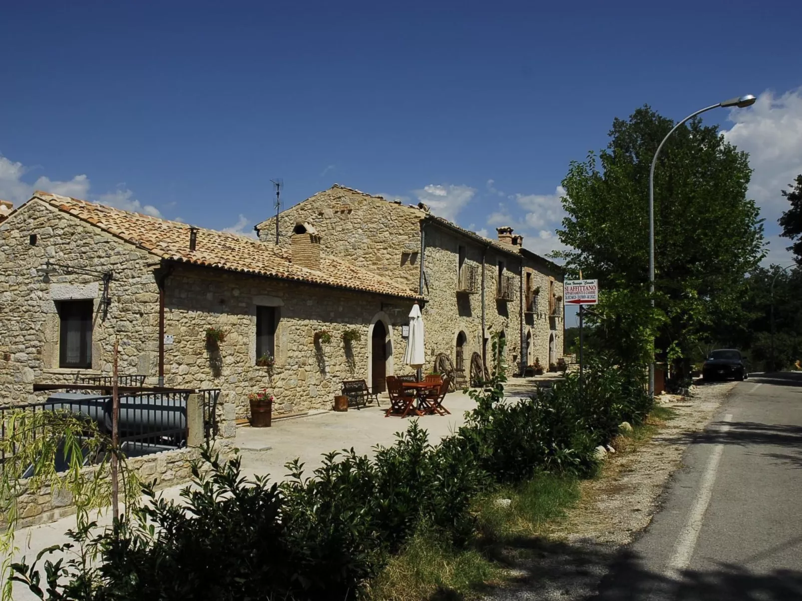 Das Maulbeerbaum-Apartment-Buiten