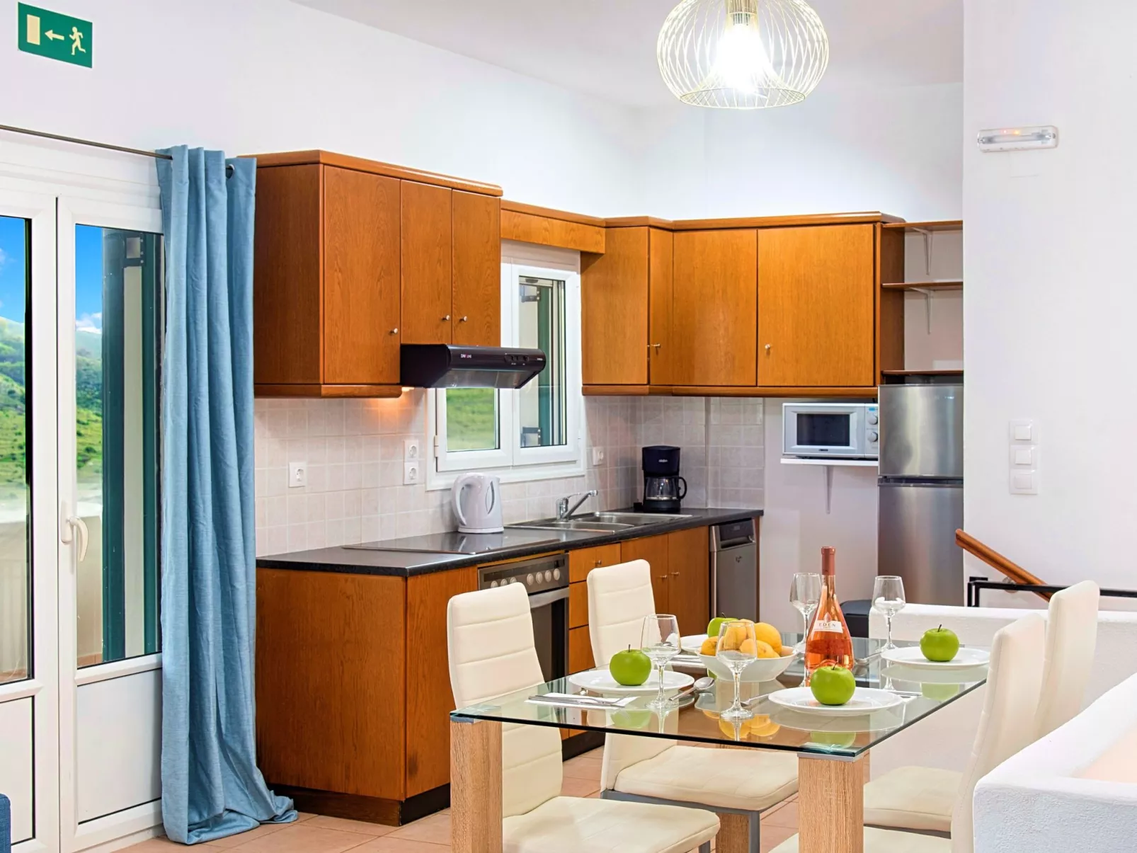 Du Lac Alpha Villa Privater Pool-Binnen