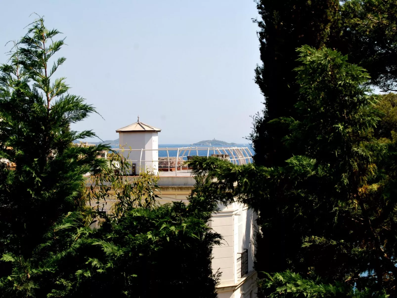 T2climatisé au calme 2 étoiles - Buiten