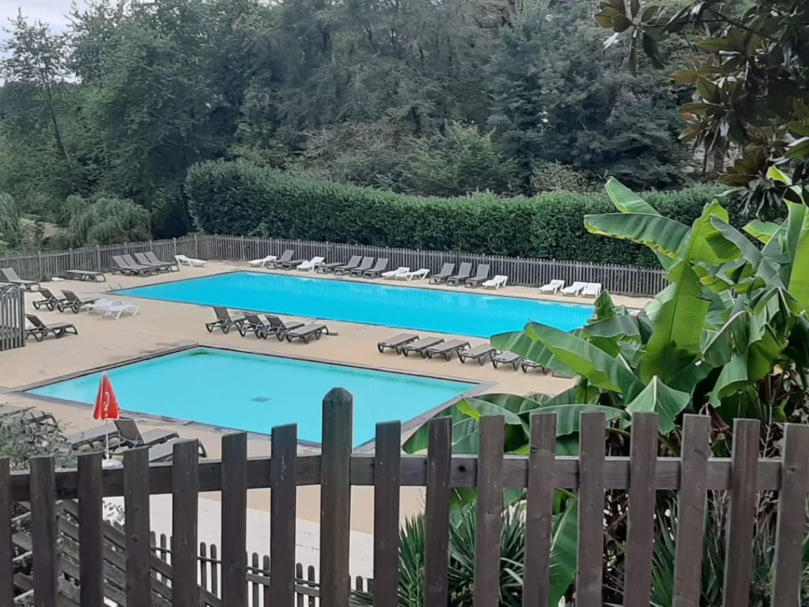 Chalet B10 Yemanisi in der Dordogne-Buiten