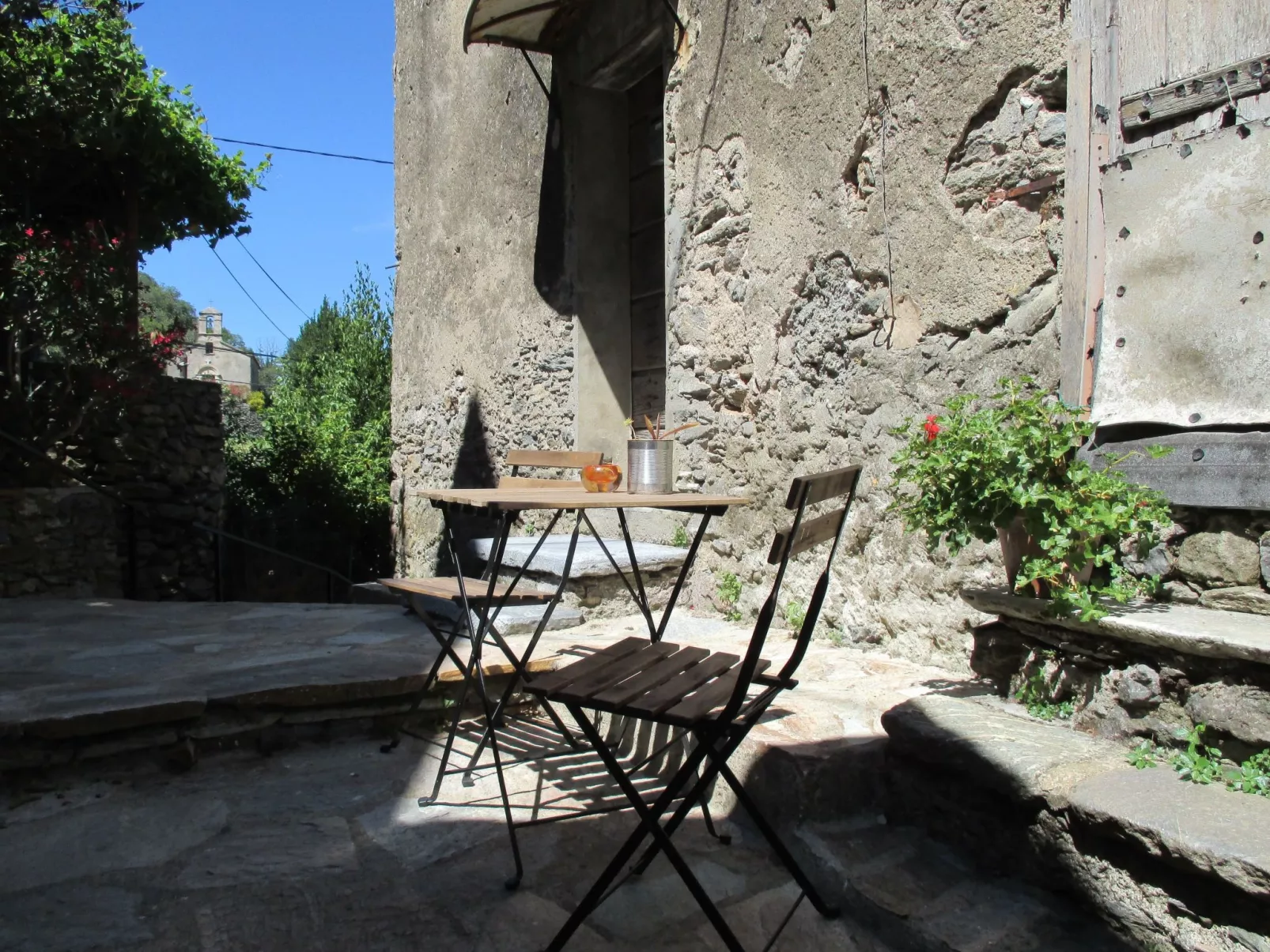 Sole e Ventu 30qm-Buiten