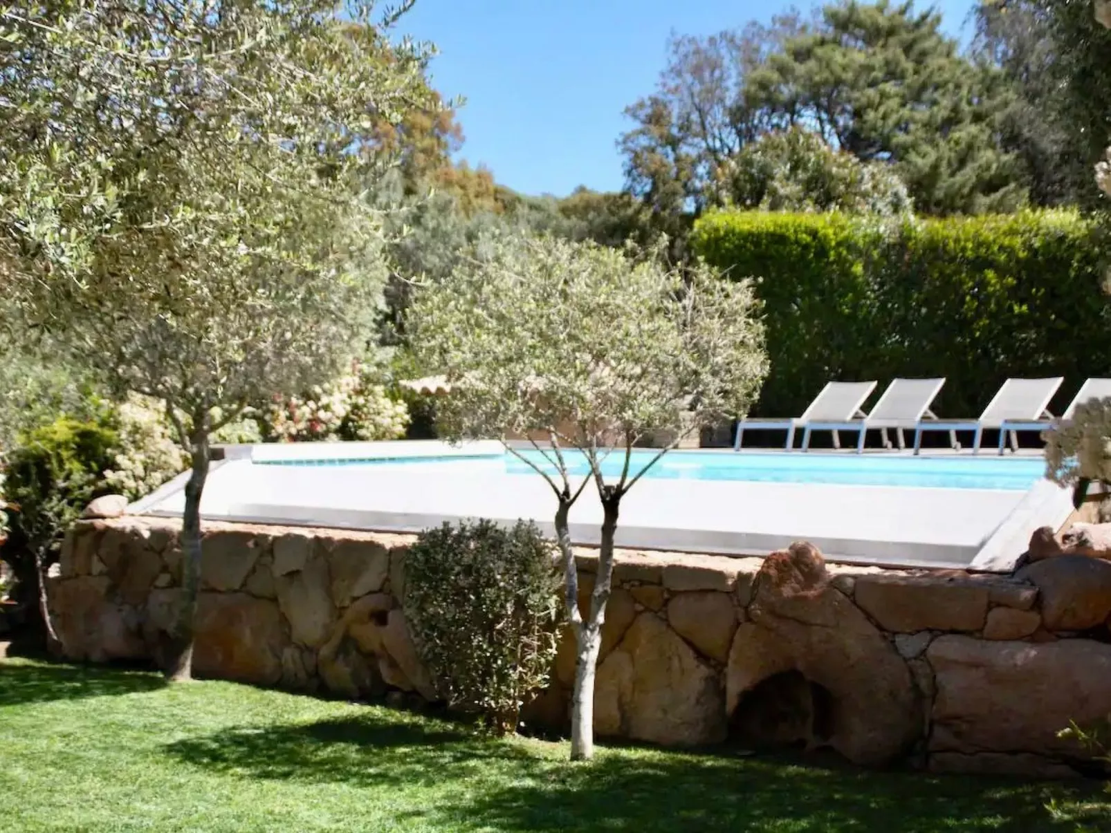 Luxusvilla aus Stein Concadoro-Image-tags.info