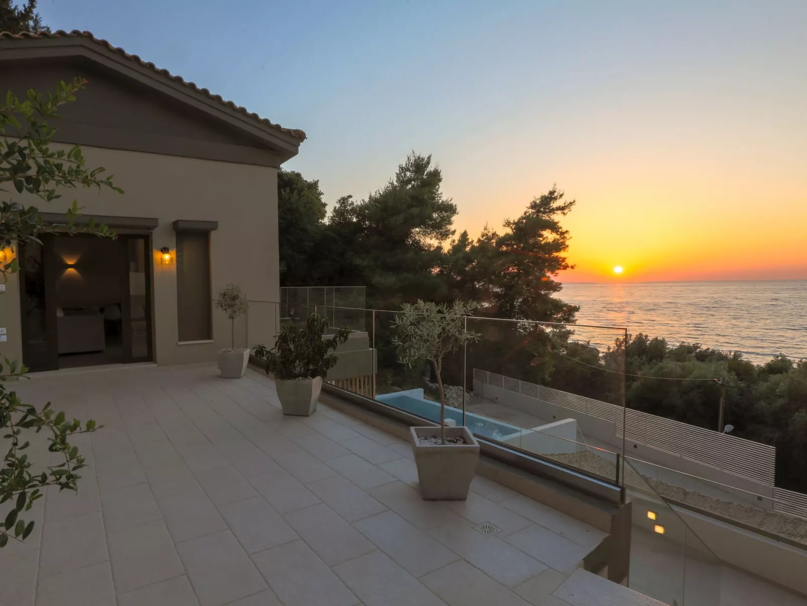 Villa mit eigenem Garten und in der Nähe von Agios Nikitas-Buiten