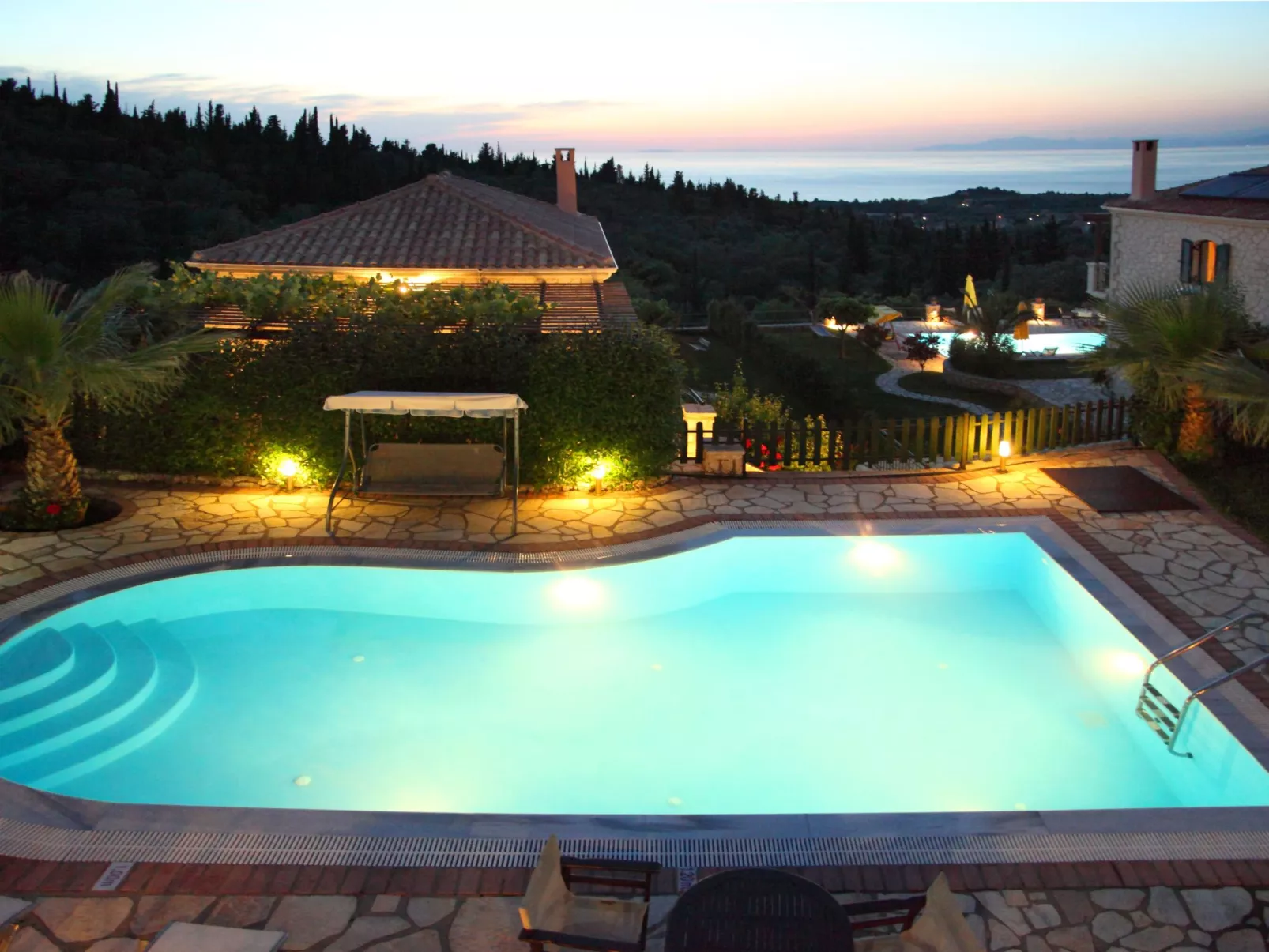 Für 6 Personen und 2 Kinder auf Lefkada-Image-tags.info