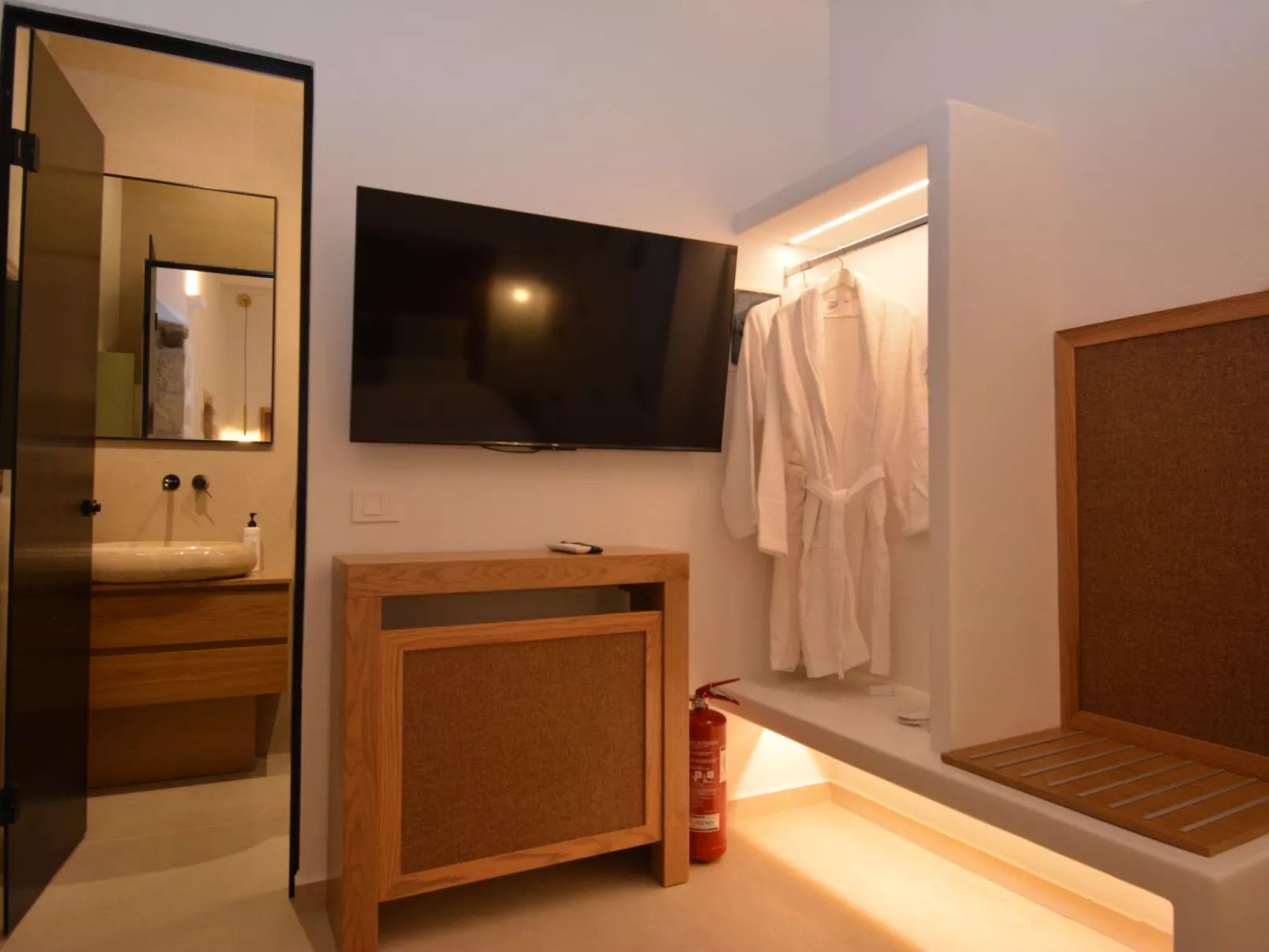 Mint Villa "by Checkin"-Image-tags.info