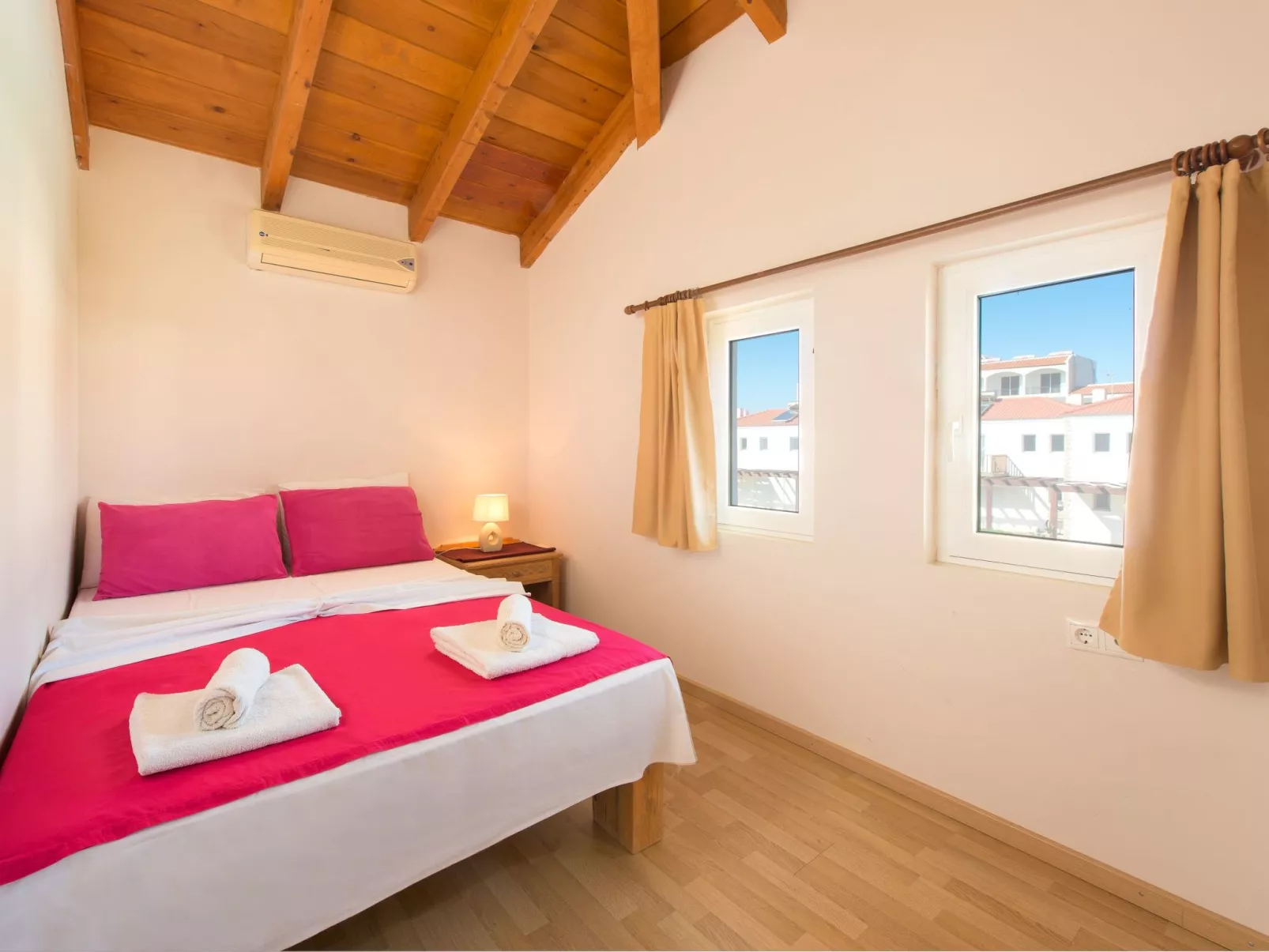 In Kolympia mit privatem Garten - Binnen