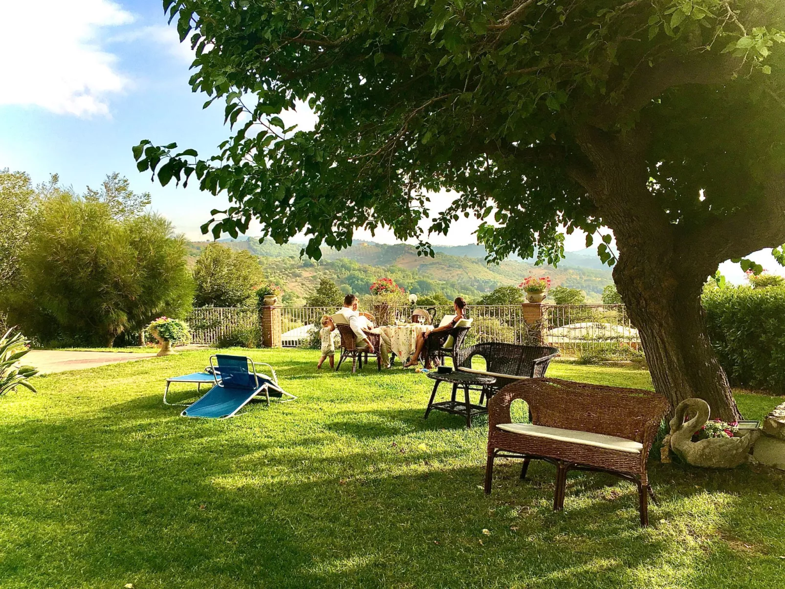 LandHausFelicia - Giglio-Image-tags.info