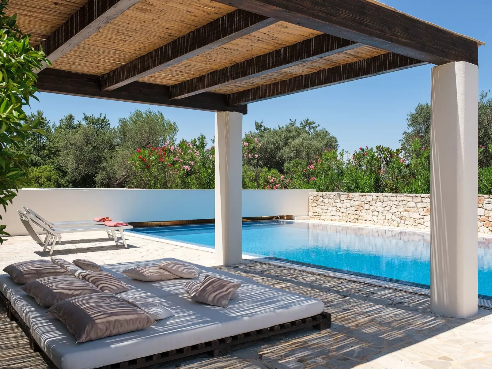 Mit Privatpool an der Adriaküste-Binnen