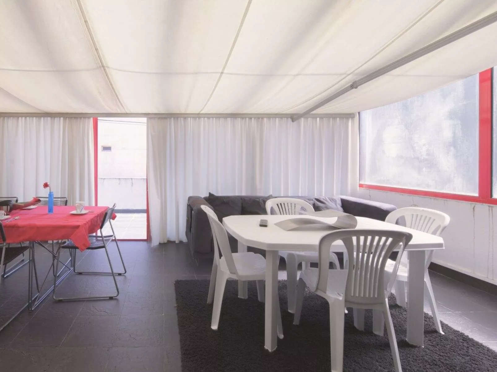 Wohnung mit Terrasse 100m vom Strand entfernt-Binnen