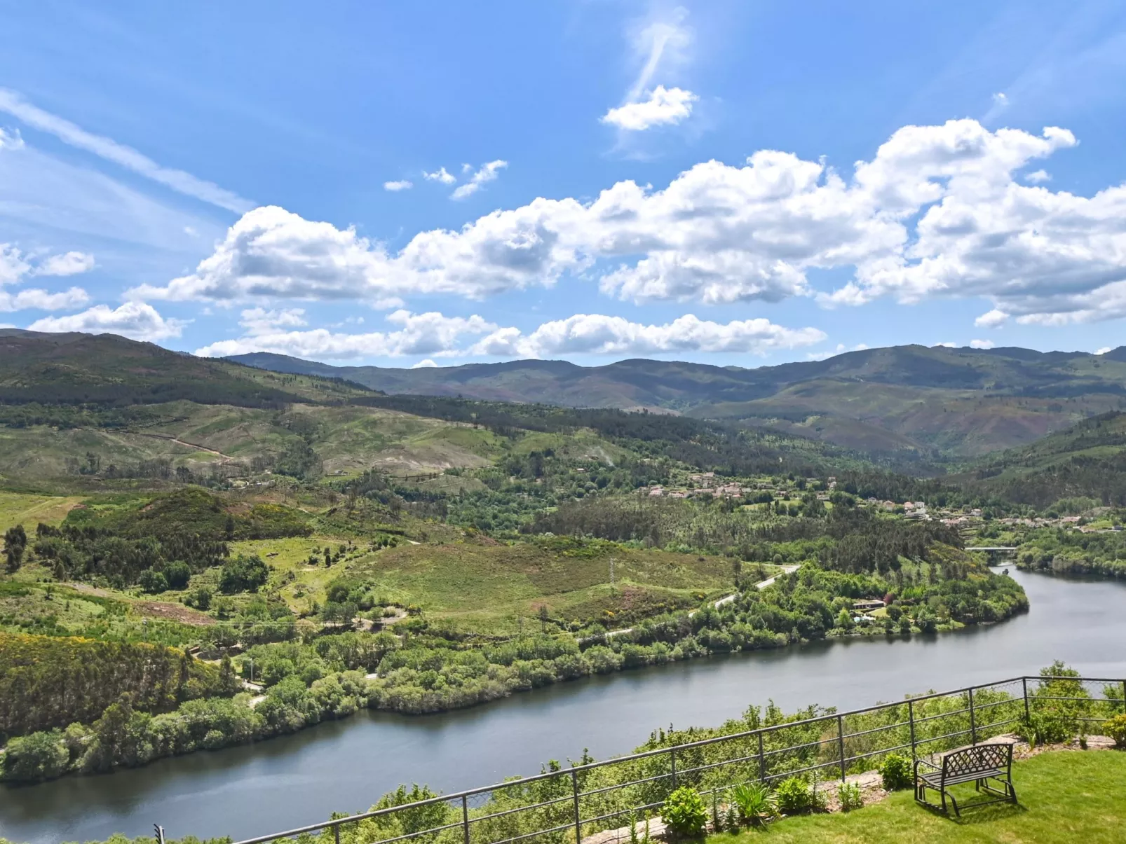 Casas das Olas 2 - Großartige Aussicht, 2 Pools, idealer Ort zum Entspannen und-Buiten
