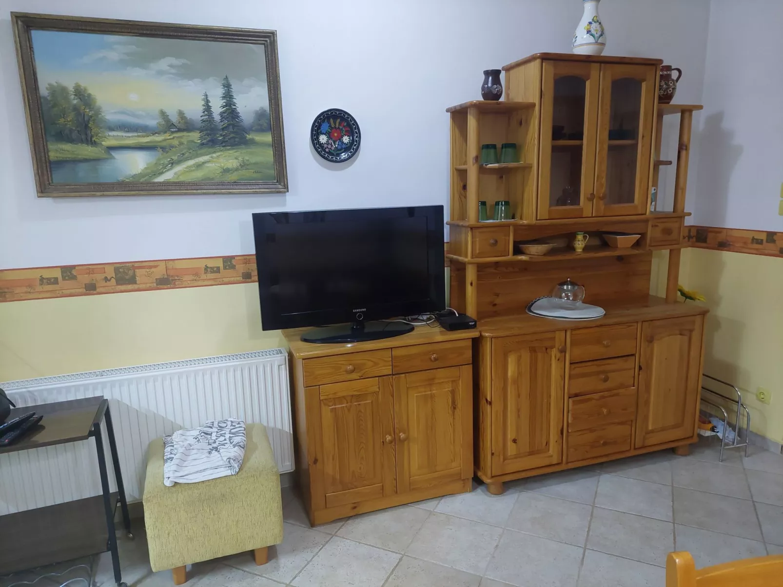 Schönes Ferienhaus mit Pool in ruhiger Lage-Binnen