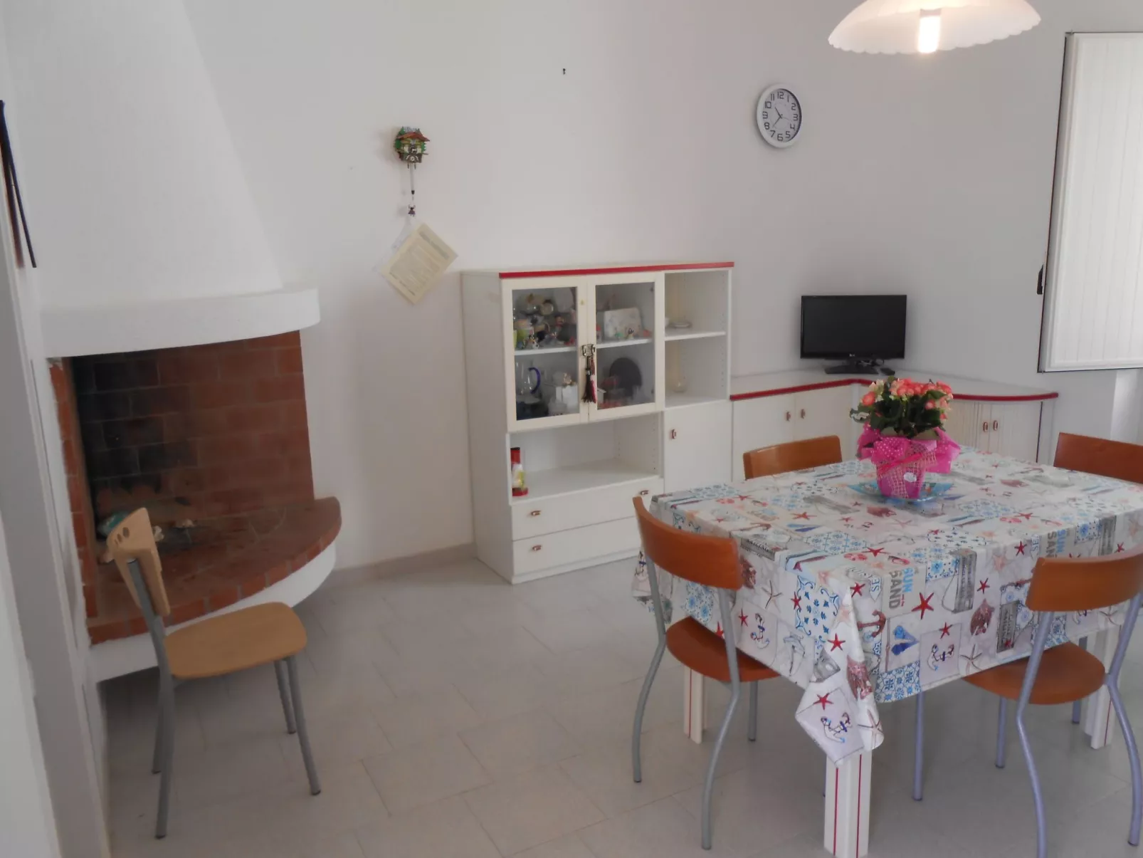 Helles, einladendes Ferienapartment mit Sonnenterrasse in Strandnähe-Binnen