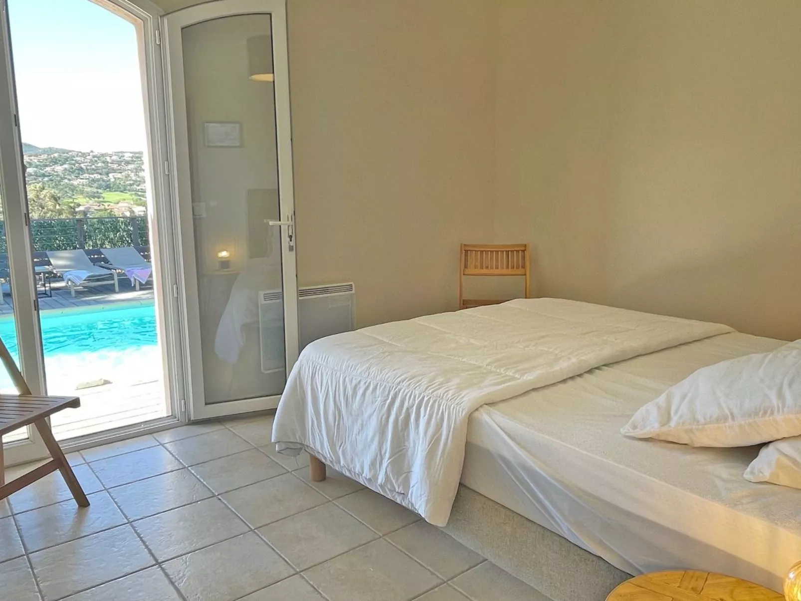 Villa Clair de Lune - Privates Schwimmbad - Jacuzzi-Binnen