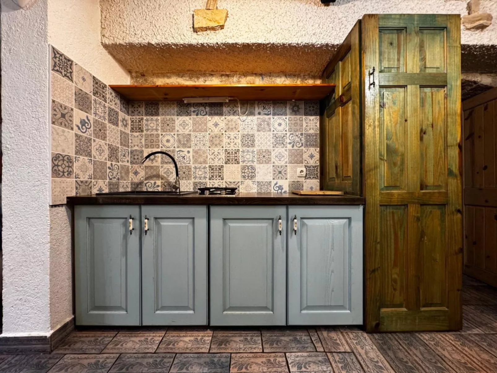 Lieber Himell 1-Binnen