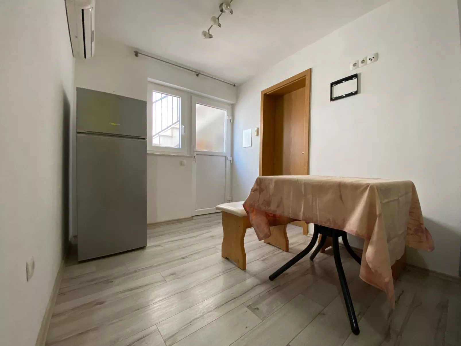 Memphis-Image-tags.info