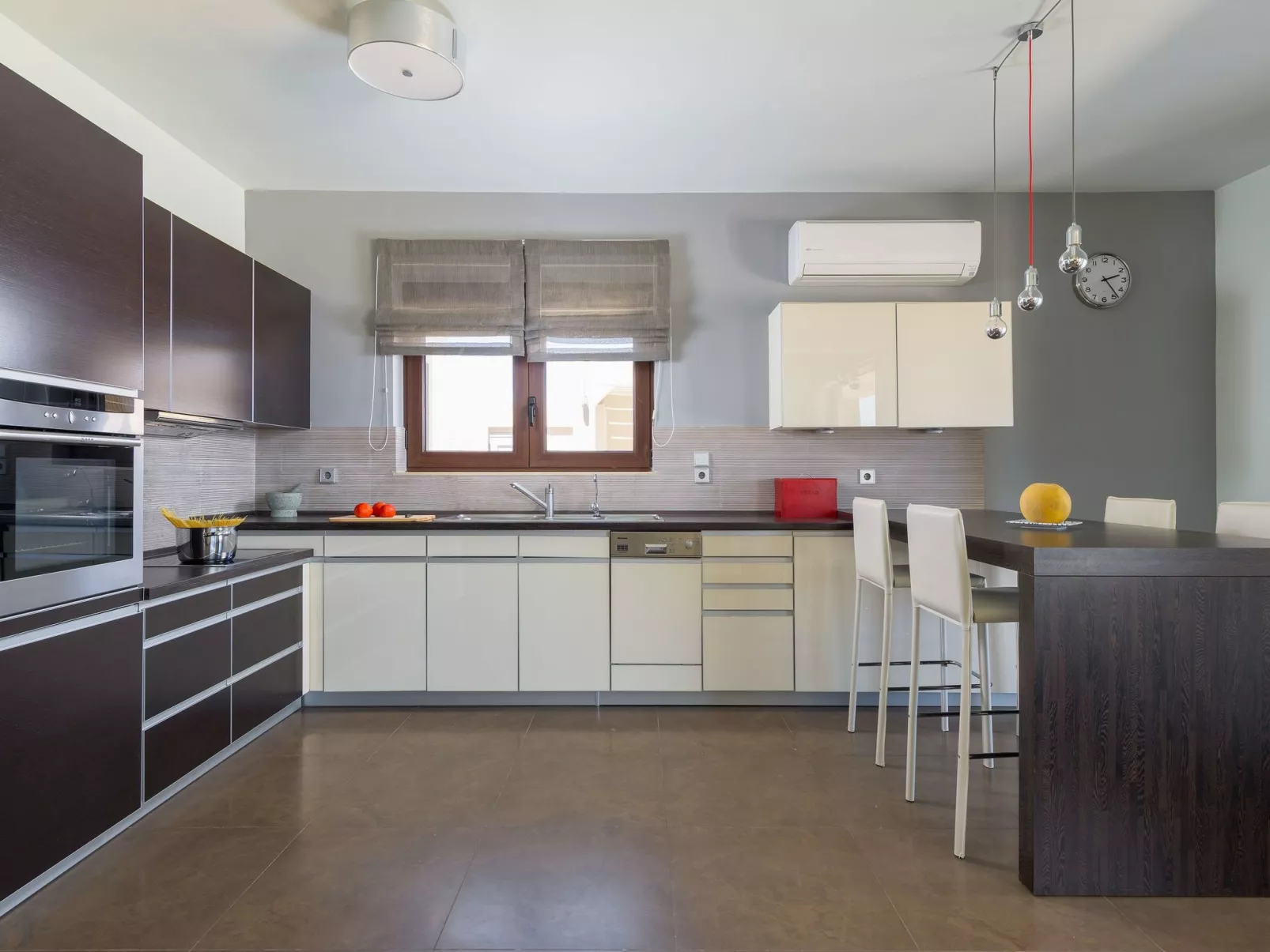 Wunderschöne Alav Pool Villa-Binnen