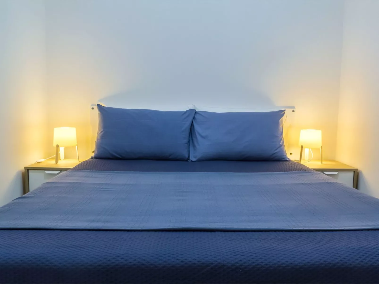 Nero D'Avola Morgante Wohnung-Binnen