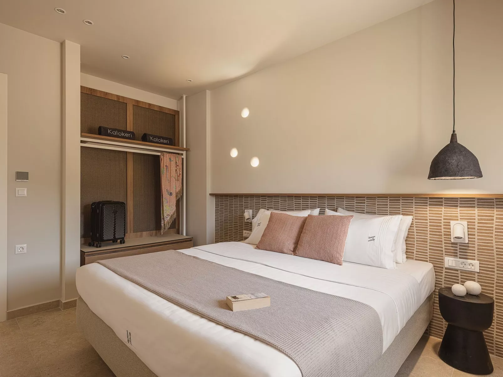 Villa Agali - ''Freier'' beheizter Pool, 70m zum Meer-Binnen