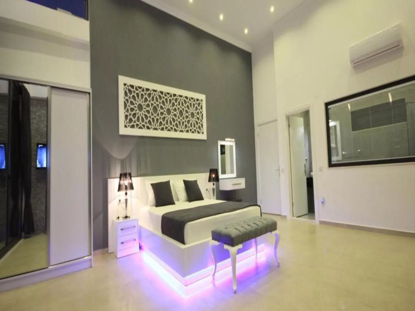 Villa mit Blick auf das Tal-Binnen