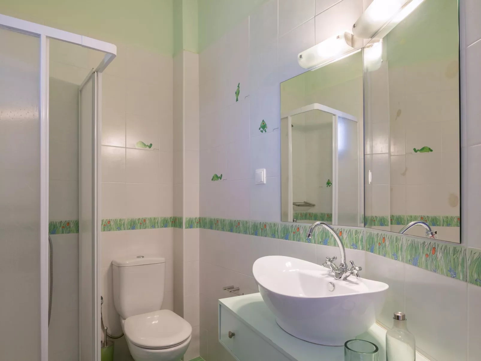 Ferienvilla "Rousa" mit Bergblick-Binnen