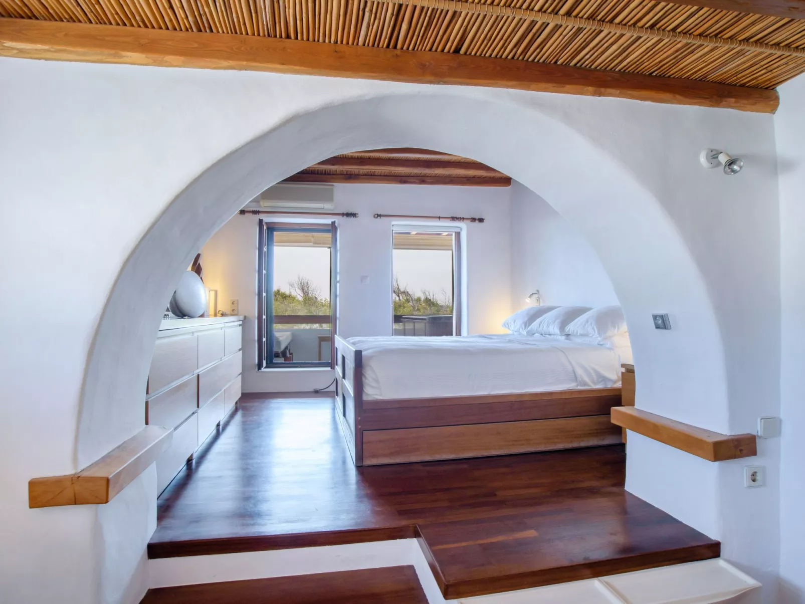 Die Villa und das Atelier des Bildhauers - Binnen