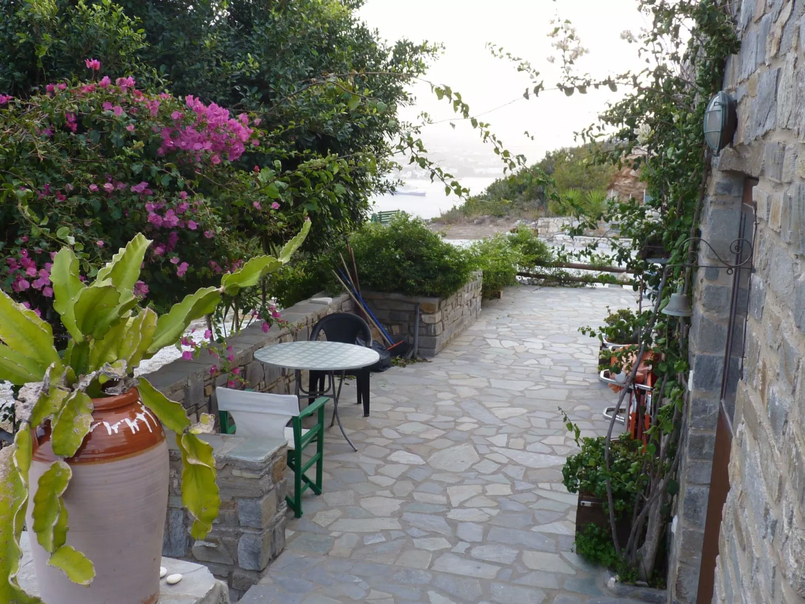 Apollon Paradise-Buiten