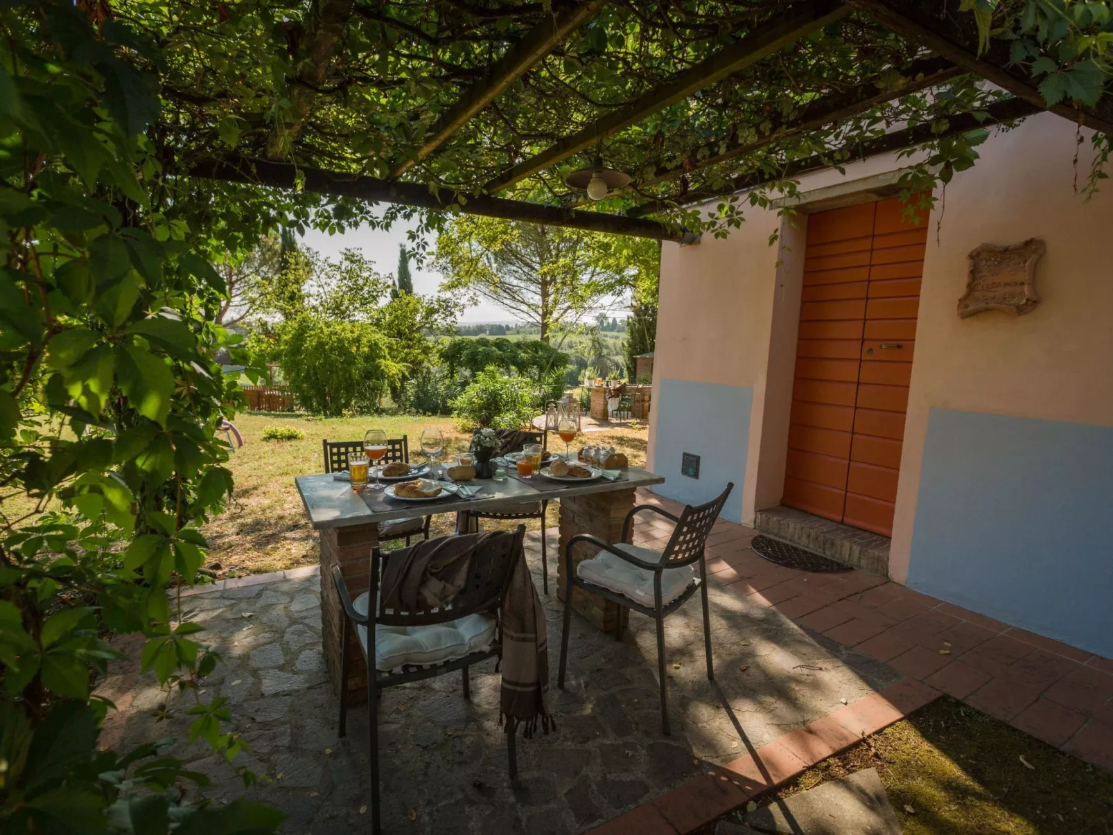 "Ciclamino Canale-Buiten