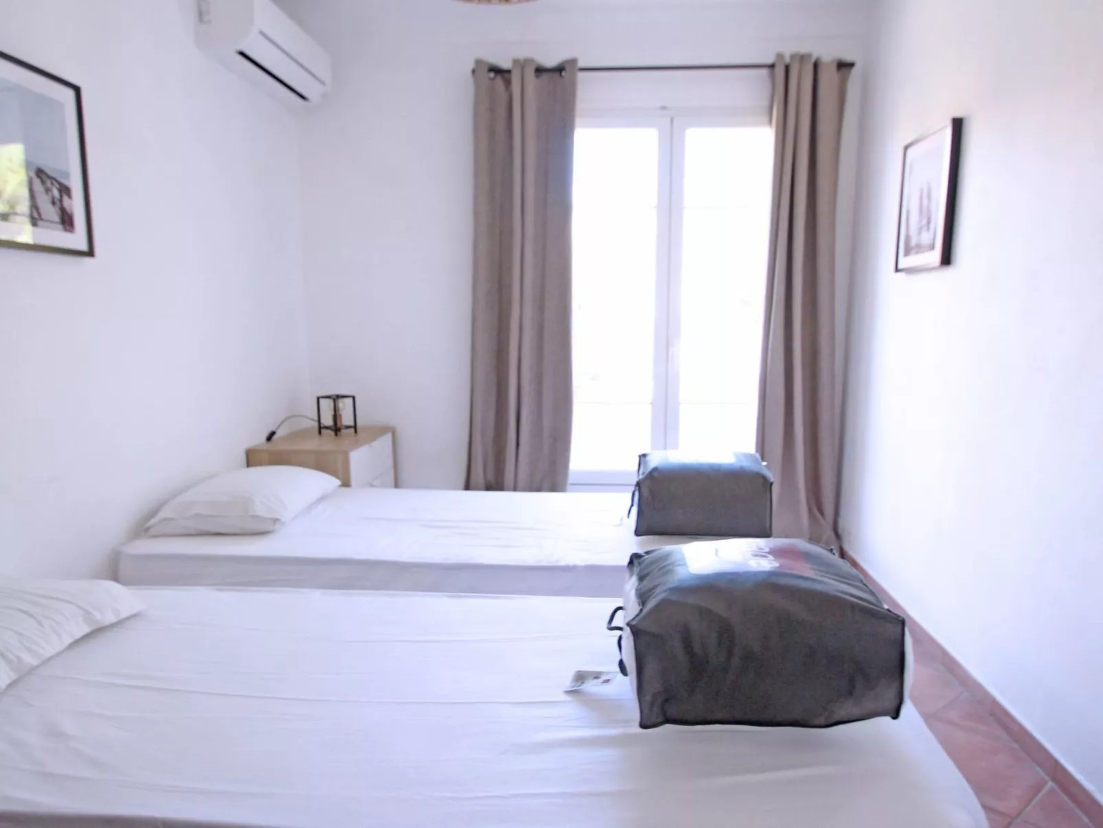 Appt T4 6 Pers - Climatisation - Wifi-Binnen