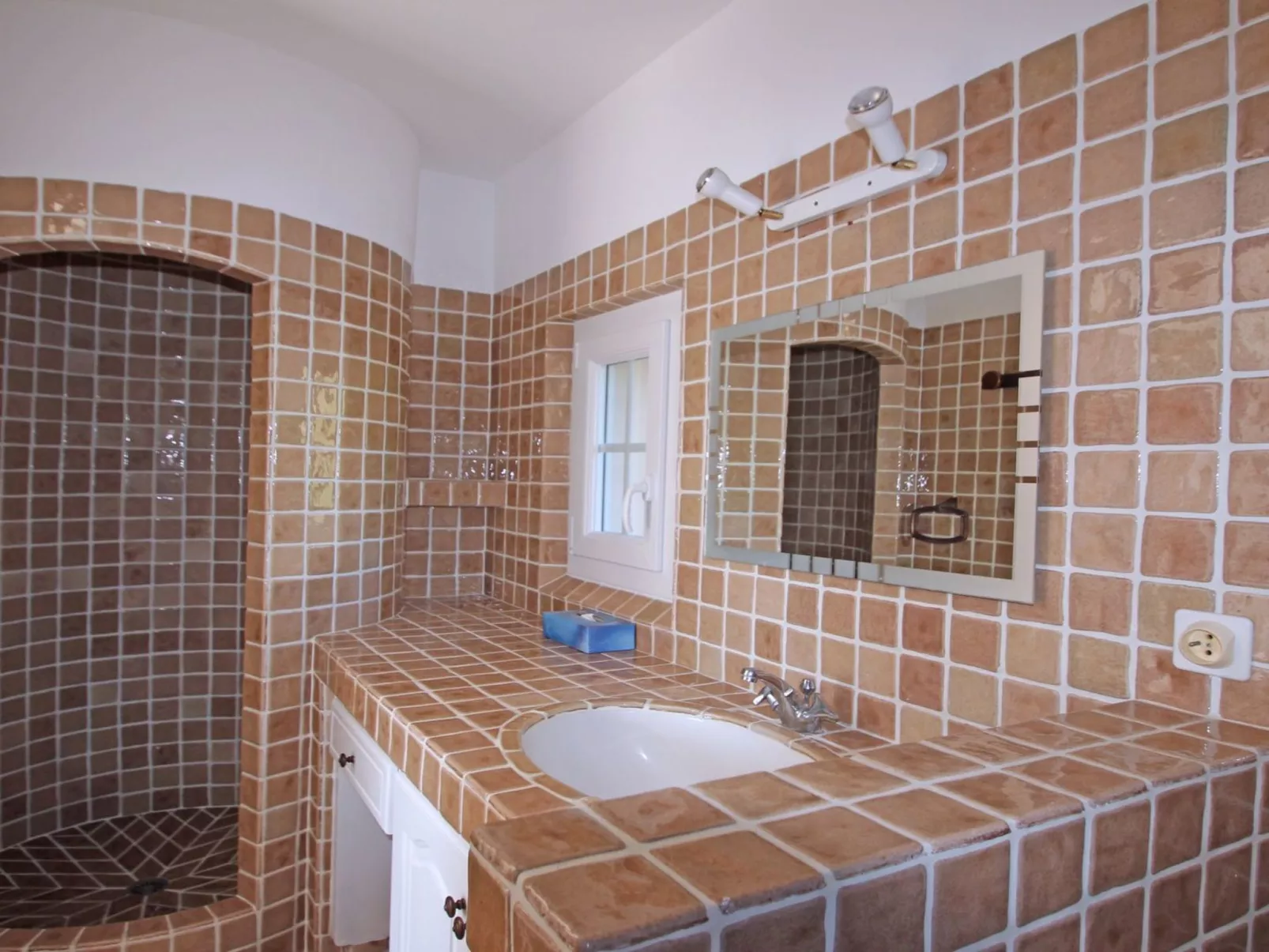 Villa Cavok 6 Pers- Privates Schwimmbad - WiFi-Binnen