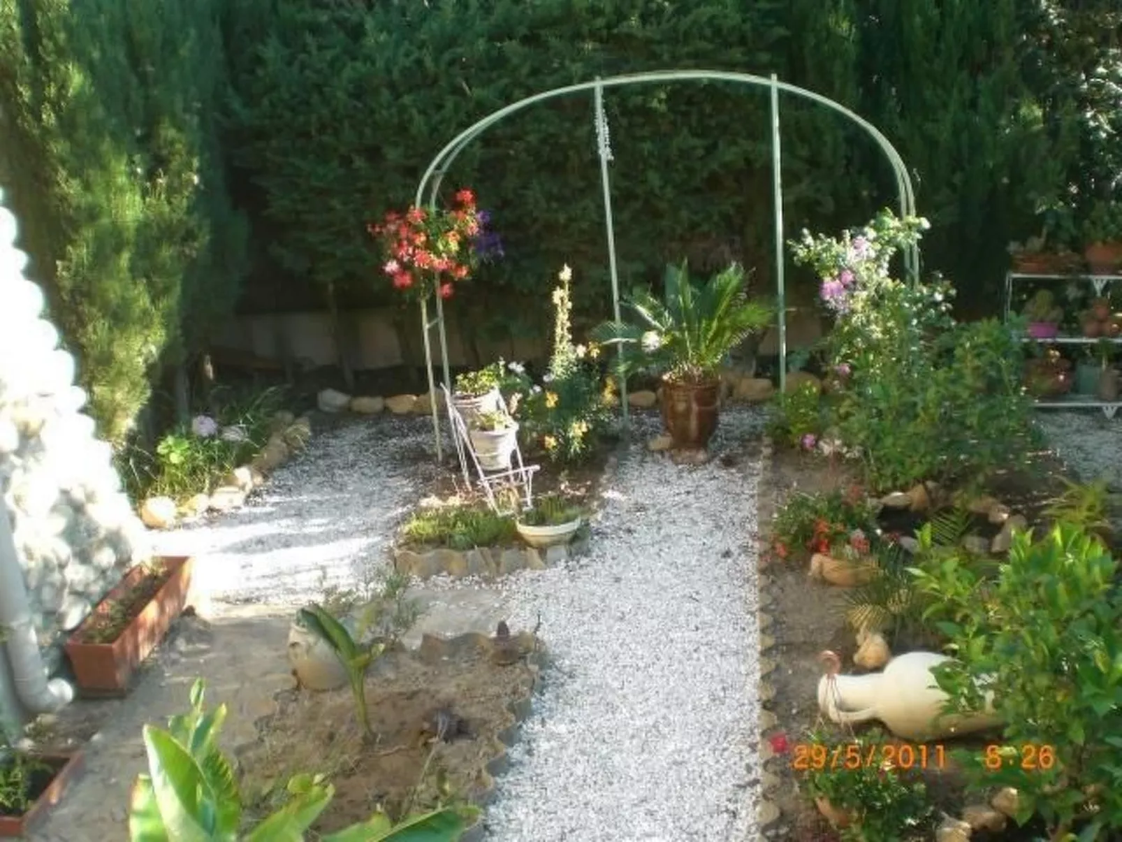 In Méditerranée mit Grill, Garten und Terrasse-Buiten