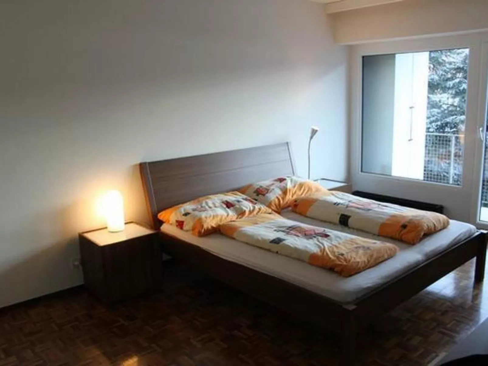 Mit Panorama-Sicht und Schwimmbad-Image-tags.info