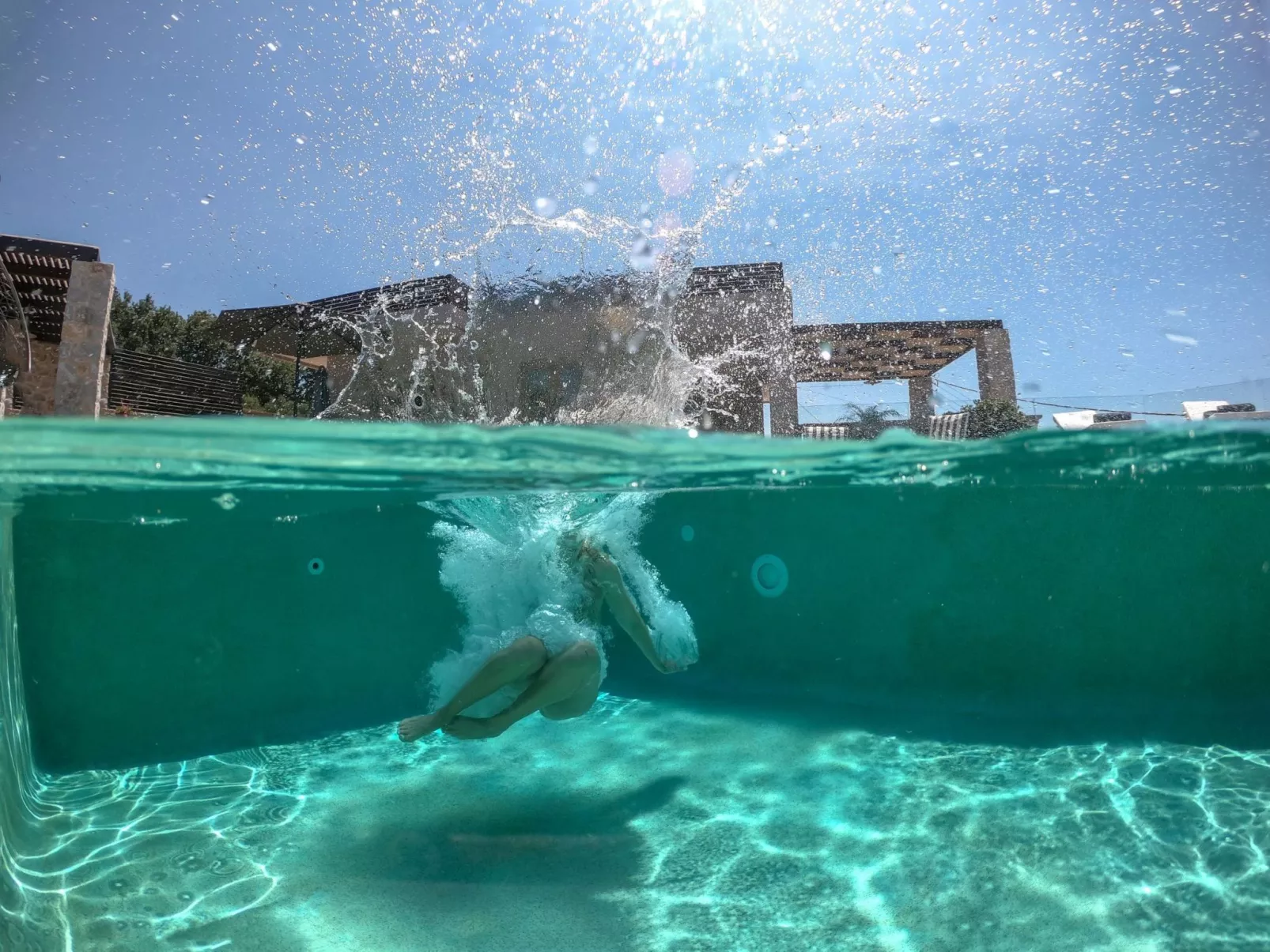 Ferienvilla mit Garten, Grill und Terrasse-Buiten