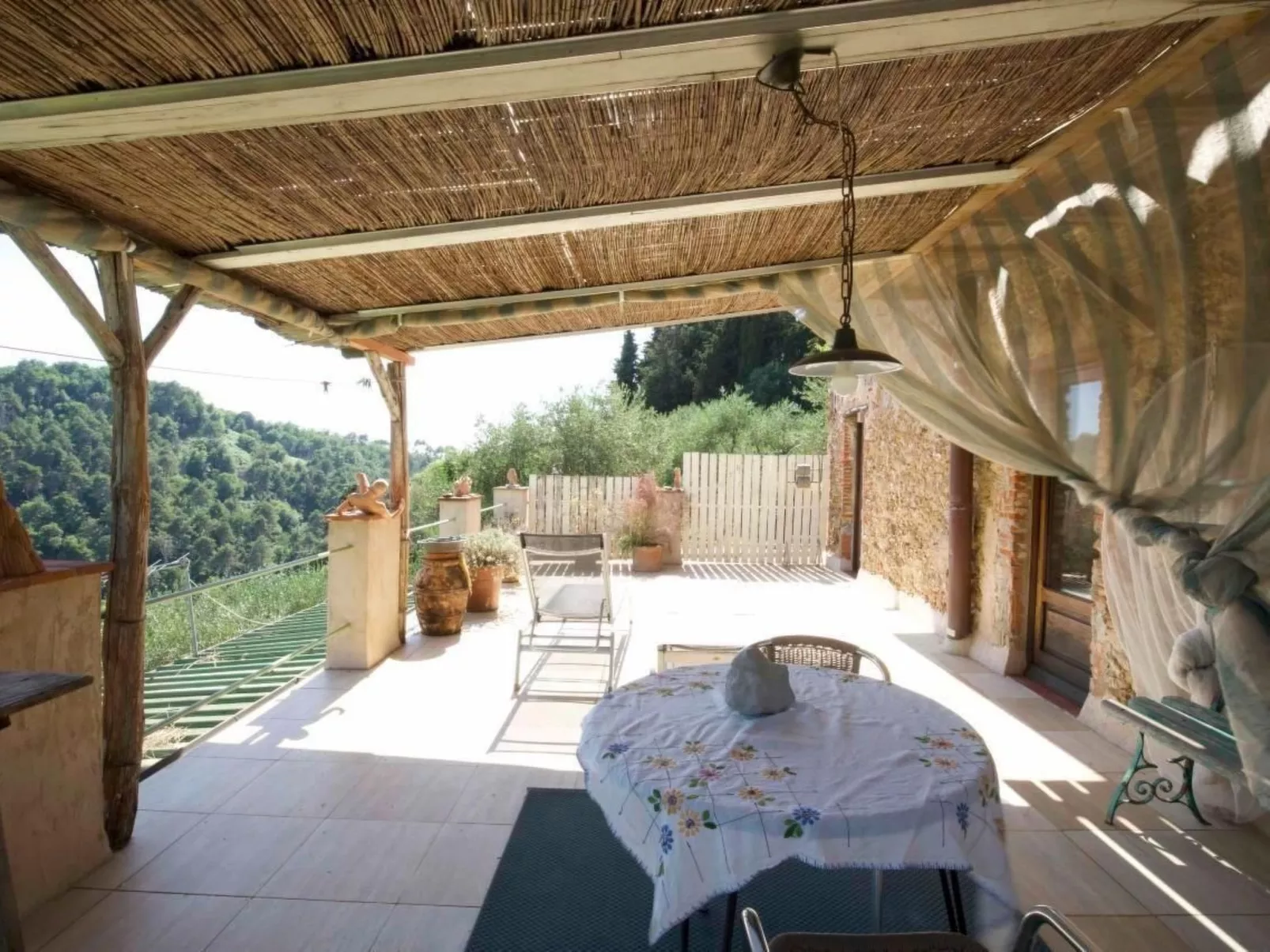 Artist's hill-Buiten